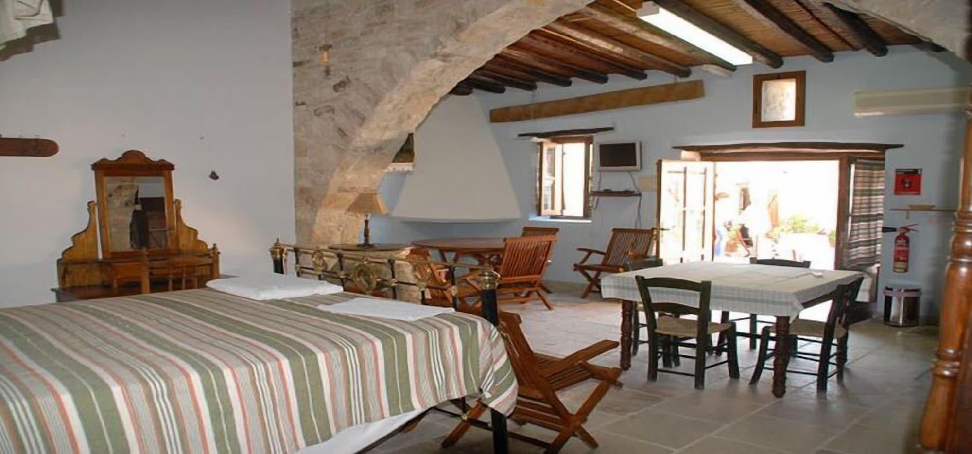 Traditional Village Houses Skarinou Eksteriør billede